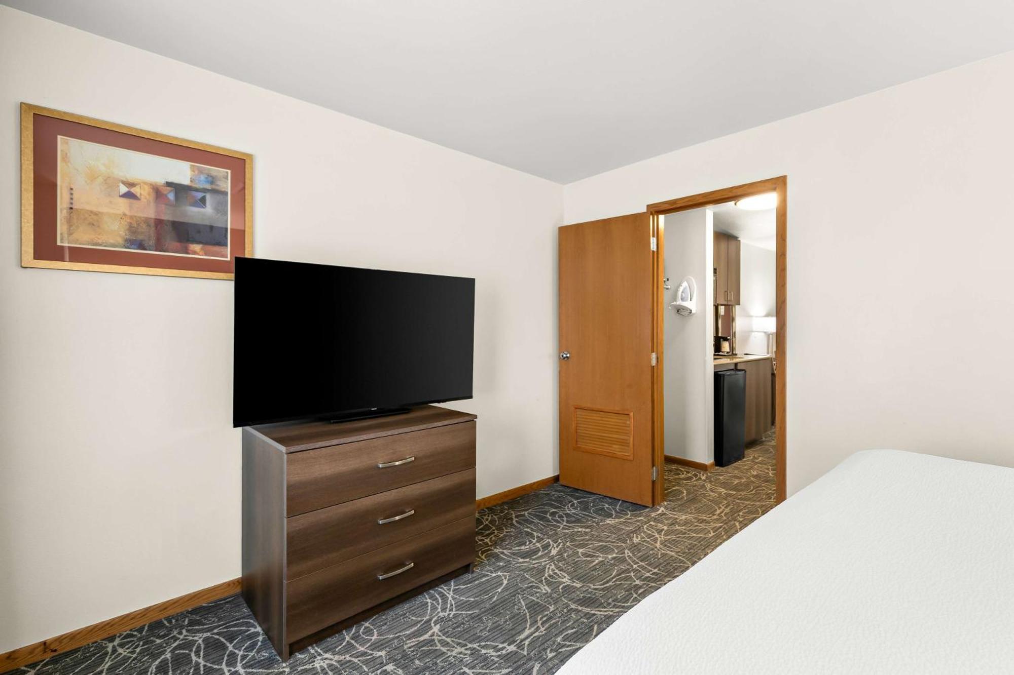 Best Western West Towne Suites Madison Ngoại thất bức ảnh