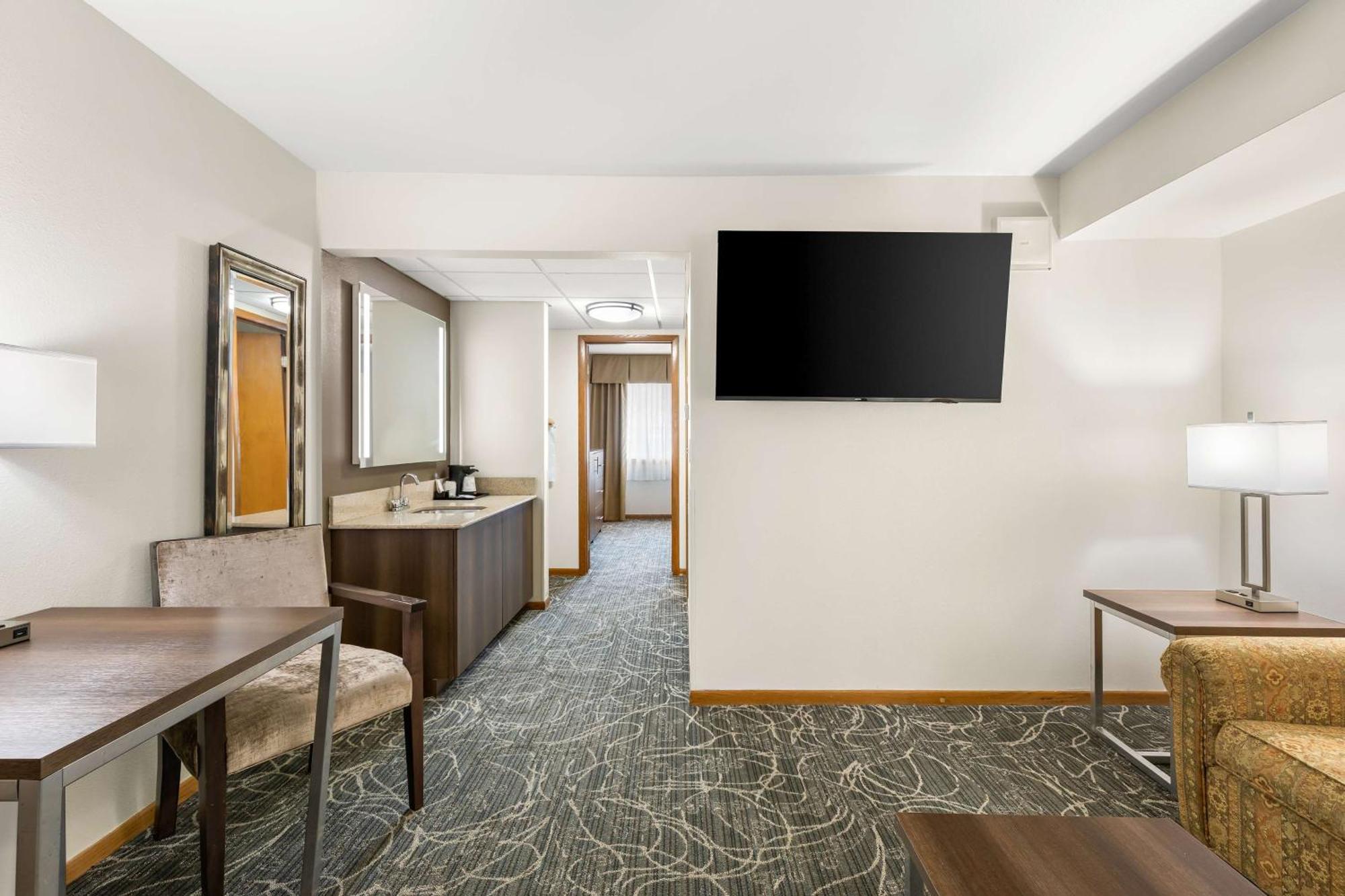 Best Western West Towne Suites Madison Ngoại thất bức ảnh