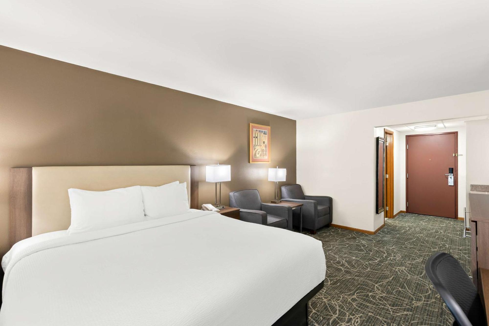 Best Western West Towne Suites Madison Ngoại thất bức ảnh