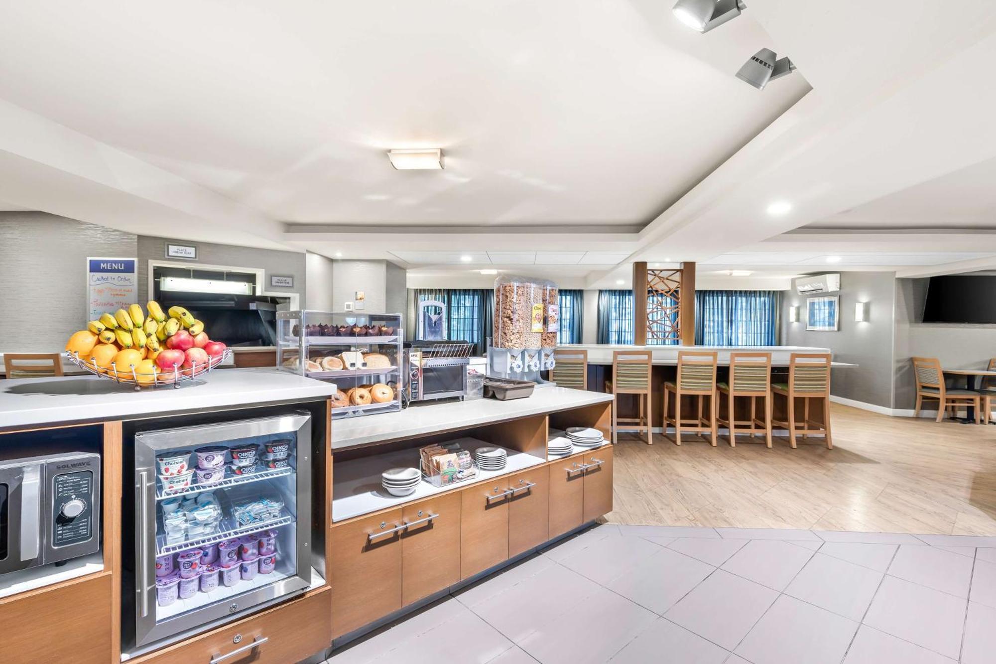Best Western West Towne Suites Madison Ngoại thất bức ảnh
